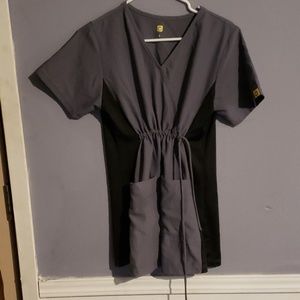 Maternity scrub top